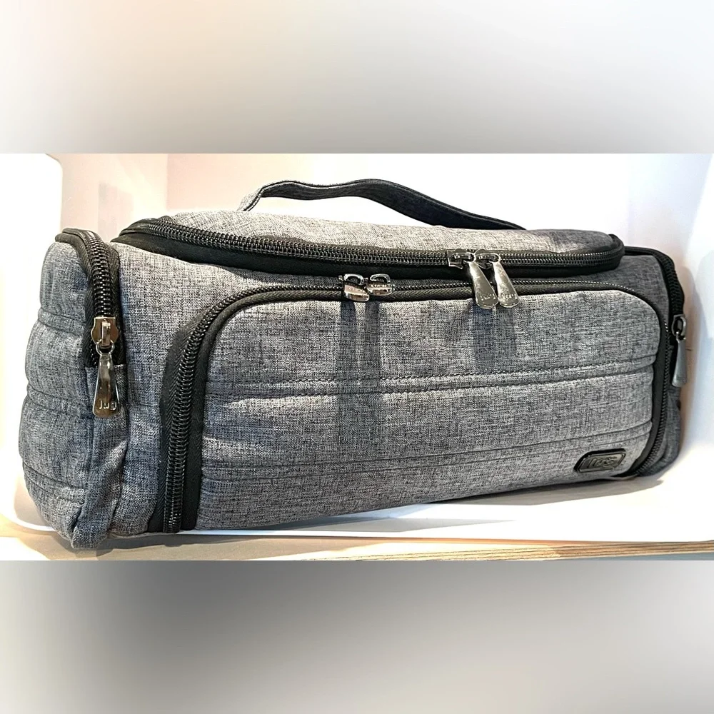 Lug Trolley Gray Cosmetic Case